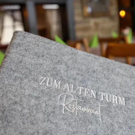 Zum Alten Turm * 亨内夫